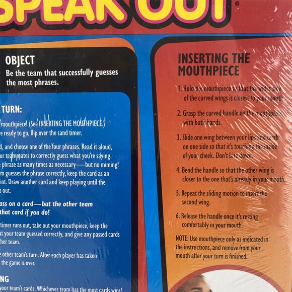 Hasbro Gaming Speak Out Party Game / Party Game / 4+ Players - Picture 3 of 4